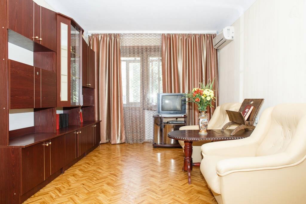Apartment On Yatsenka Street Near Intourist Hotel Zaporizhia Εξωτερικό φωτογραφία